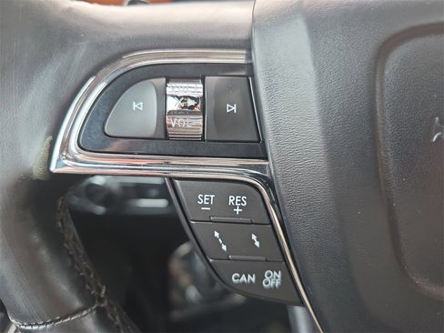 Used 2019 Lincoln Navigator L Reserve image 19