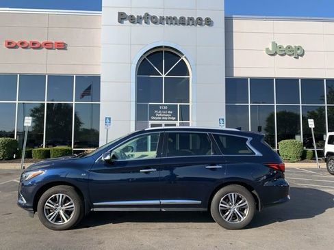 Used 2017 INFINITI QX60 AWD w/ Premium Plus Package image 6