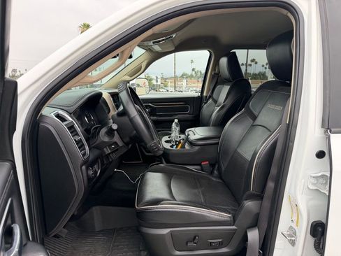 Used 2022 RAM 2500 Laramie AWD/4WD image 5