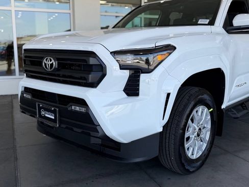 New 2026 Toyota Tacoma SR5 RWD image 3