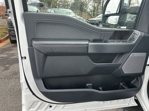 Used 2024 Ford F350 Lariat w/ Chrome Package image 11
