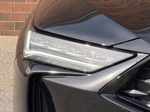 Used 2024 Acura MDX A-Spec image 12