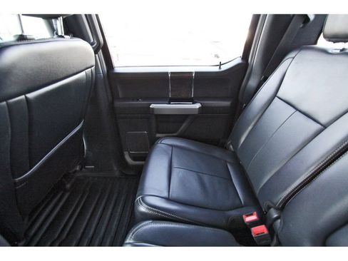 Used 2022 Ford F250 Lariat w/ Black Appearance Package AWD/4WD image 12