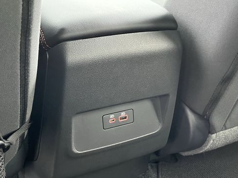 Used 2025 Nissan Frontier PRO-4X AWD/4WD image 18