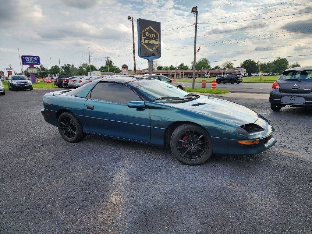 Used 1997 Chevrolet Camaro Z28 w/ Preferred Equipment Group 2 RWD image 4