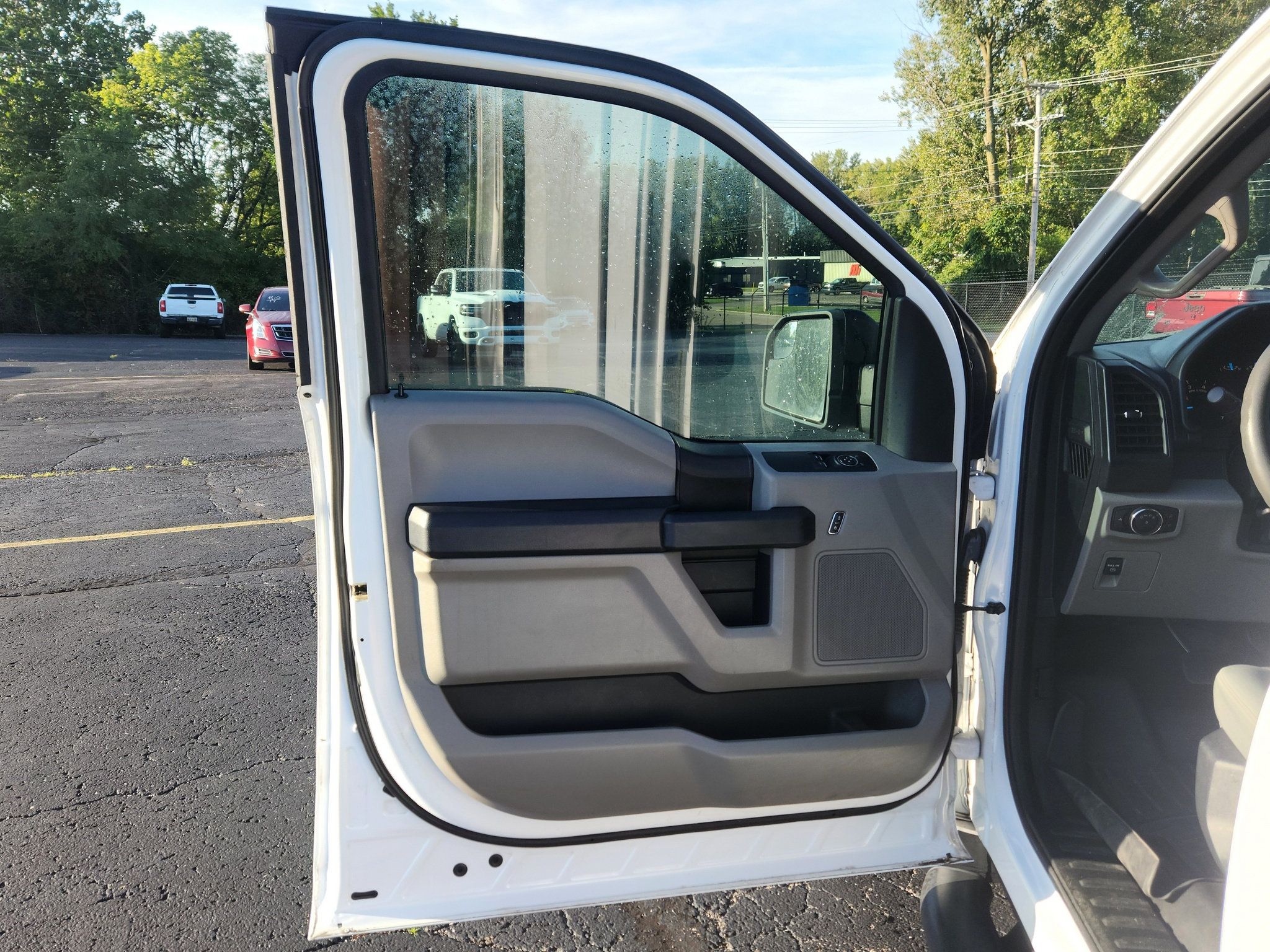 Used 2016 Ford F150 XL w/ Equipment Group 101A Mid RWD image 17