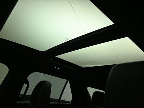 Used 2023 Ford Explorer ST w/ Equipment Group 401A image 11