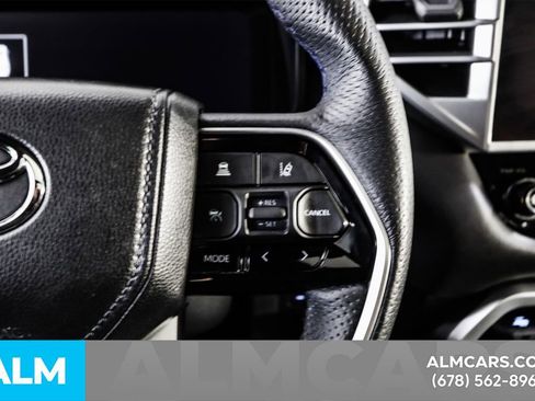 Used 2023 Toyota Sequoia Platinum image 31