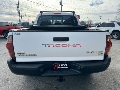 Used 2013 Toyota Tacoma PreRunner w/ Convenience Pkg image 4