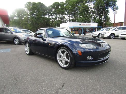 Used 2007 MAZDA MX-5 Miata Touring w/ Interior Trim Pkg image 15