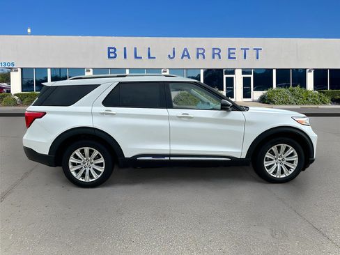 Certified 2023 Ford Explorer Limited w/ Limited Technology Package RWD image 8