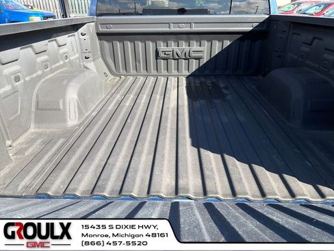 Used 2024 GMC Sierra 1500 Elevation image 23