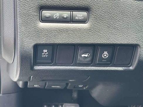 Used 2015 Nissan Murano Platinum w/ Platinum Technology Package AWD/4WD image 22
