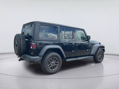 Used 2024 Jeep Wrangler Unlimited Sport AWD/4WD image 6