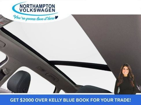 New 2025 Volkswagen Taos SEL image 10