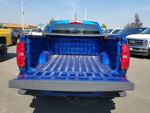 Used 2018 Chevrolet Colorado W/T w/ WT Convenience Package AWD/4WD image 12
