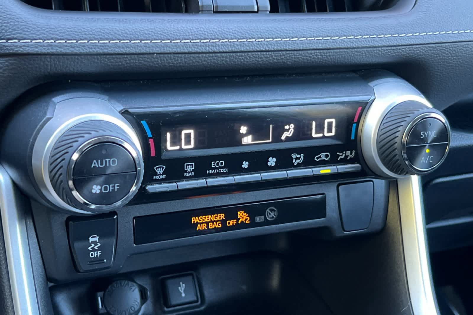 Certified 2022 Toyota RAV4 XLE AWD/4WD image 22