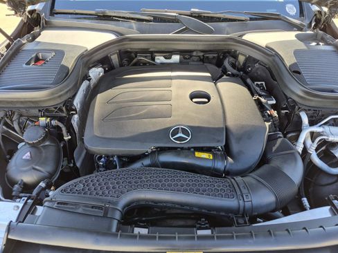 Used 2022 Mercedes-Benz GLC 300 image 11