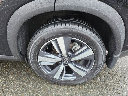 Certified 2023 Nissan Rogue SL w/ SL Premium Package image 9