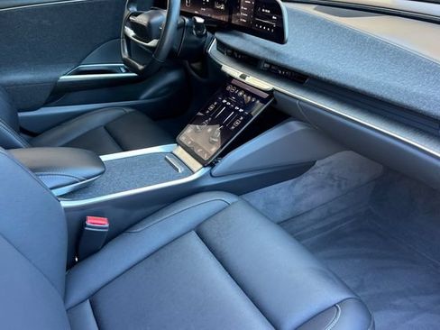 Used 2024 Lucid Air Touring AWD/4WD image 17