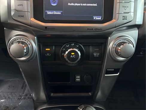 Used 2016 Toyota 4Runner SR5 Premium AWD/4WD image 37