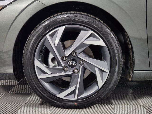 Certified 2025 Hyundai Elantra SEL FWD image 20