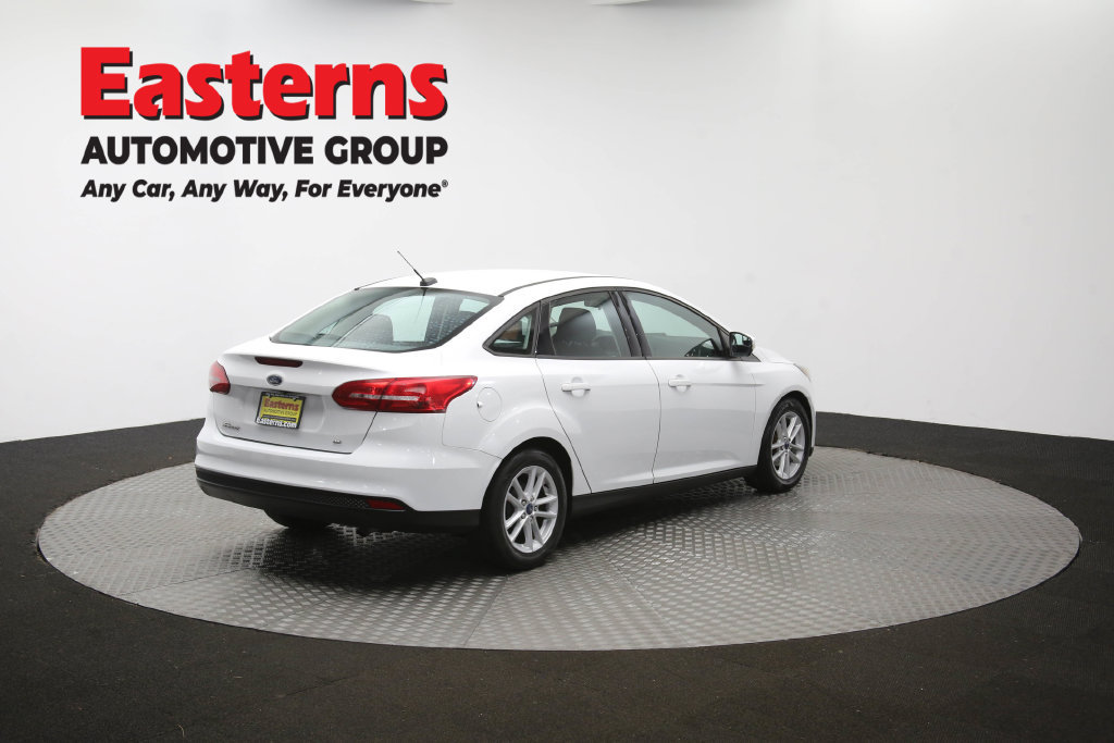 Used 2018 Ford Focus SE w/ Cold Weather Package FWD image 40