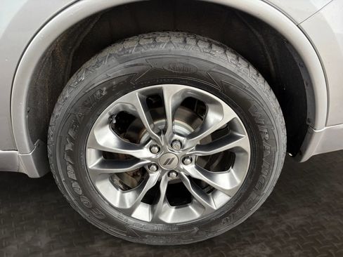 Used 2019 Dodge Durango GT AWD/4WD image 40