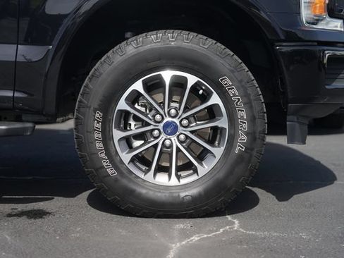 Used 2020 Ford F150 XLT w/ Equipment Group 302A Luxury AWD/4WD image 4