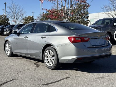 Used 2024 Chevrolet Malibu LT image 3