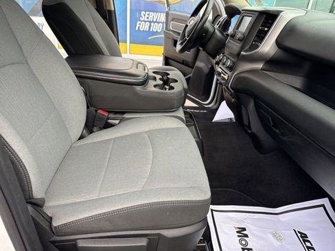 Used 2019 RAM 2500 Big Horn image 25