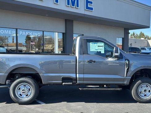 New 2026 Ford F250 XL AWD/4WD image 18