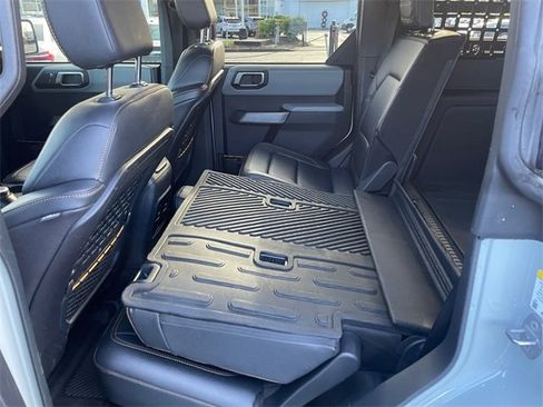 Used 2022 Ford Bronco Badlands image 35