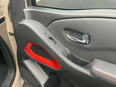 Used 2022 Nissan Frontier PRO-4X w/ Off-Road Protection Package image 23