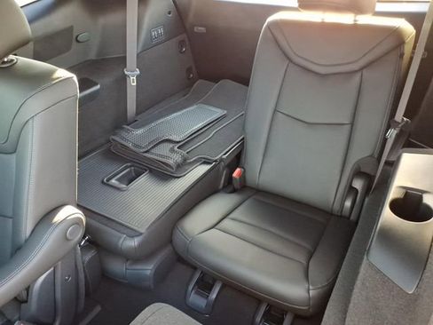 Used 2024 Cadillac XT6 Premium Luxury AWD/4WD image 20