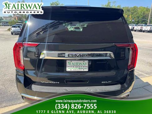 Used 2022 GMC Yukon XL SLT w/ SLT Premium Package AWD/4WD image 7