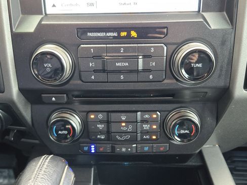 Used 2017 Ford F150 Raptor w/ Equipment Group 802A Luxury image 14