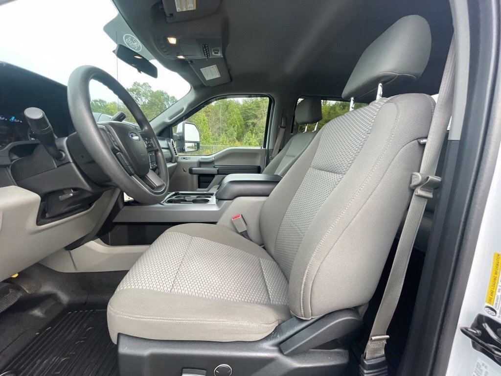 Used 2017 Ford F250 XLT w/ XLT Premium Package AWD/4WD image 20