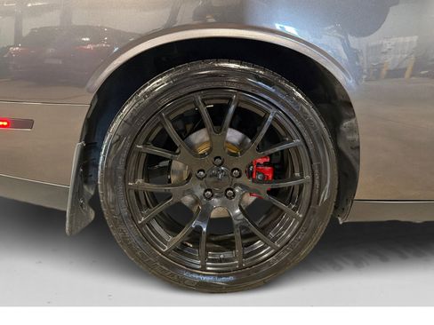 Used 2015 Dodge Challenger R/T w/ Quick Order Package 22D R/T RWD image 50