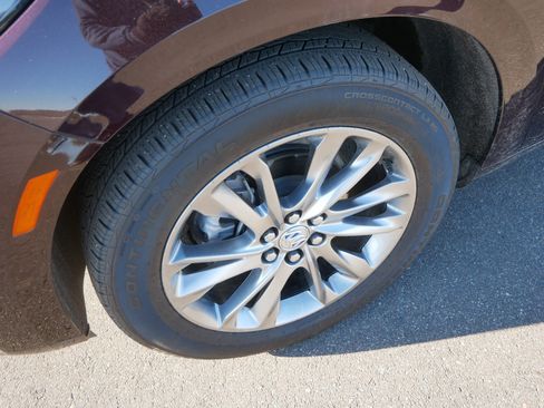 Used 2023 Buick Enclave Avenir w/ Avenir Technology Package image 16