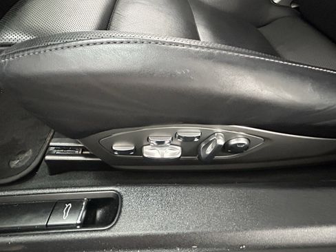 Used 2014 Porsche 911 Turbo S image 31