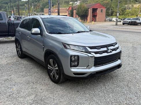 Used 2022 Mitsubishi Outlander Sport ES image 6