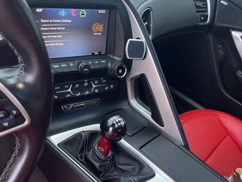 Used 2014 Chevrolet Corvette Stingray Coupe image 12