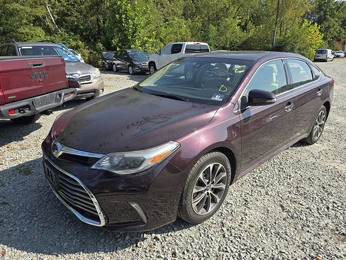 Used 2017 Toyota Avalon XLE image 1