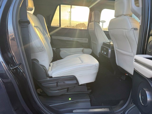 Used 2021 Ford Expedition Max Platinum AWD/4WD image 14