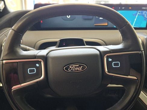 Used 2025 Ford Expedition Max Platinum w/ Stealth Appearance Package AWD/4WD image 33