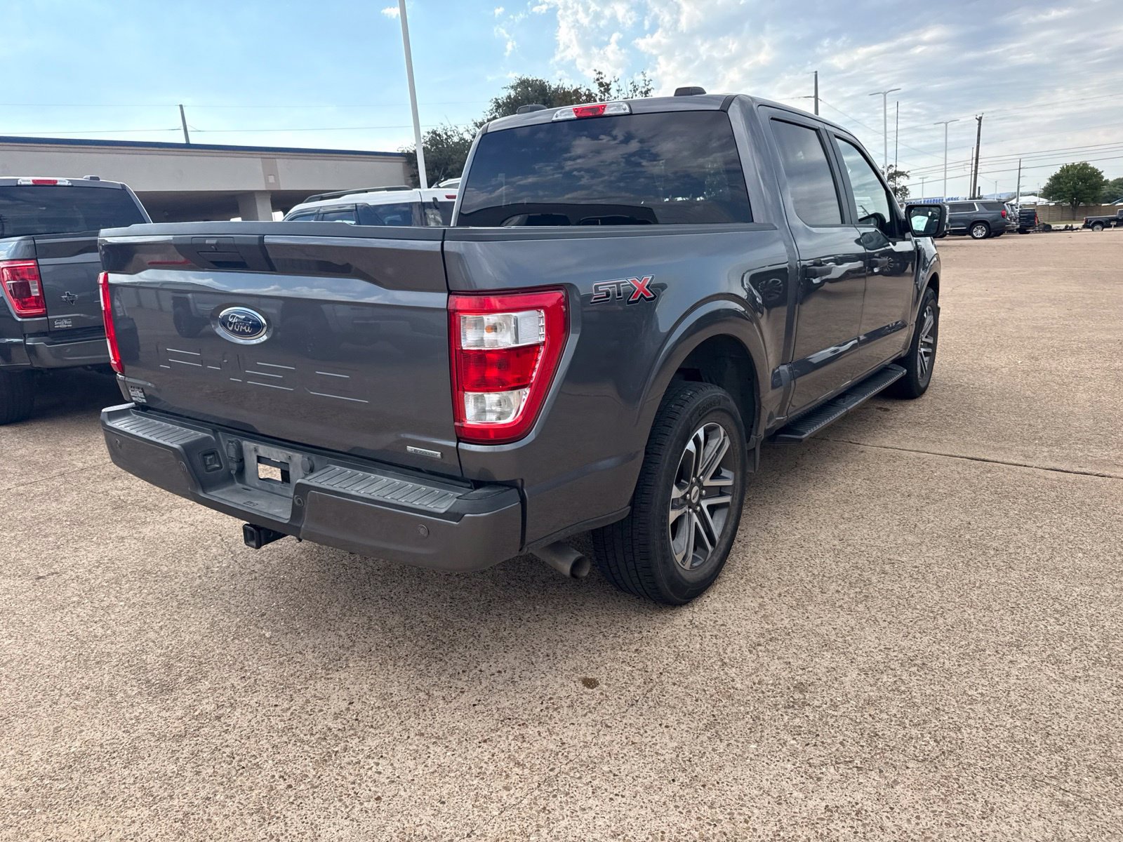 Used 2021 Ford F150 XL w/ STX Appearance Package RWD image 7