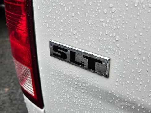 Used 2023 RAM 1500 Classic SLT image 16