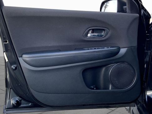 Used 2019 Honda HR-V LX image 21