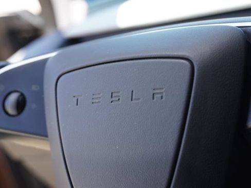 Used 2025 Tesla Model 3 Long Range RWD image 25